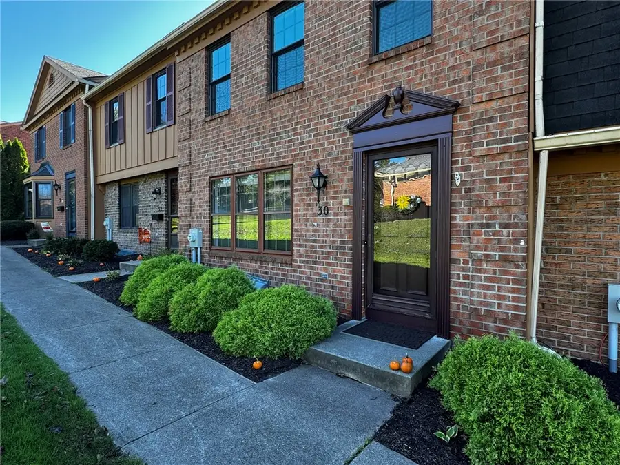 30 Dunbridge Hts, Fairport, NY 14450 - #2