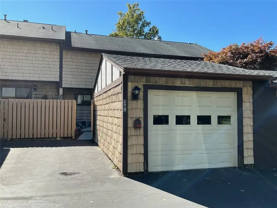 179 New Wickham Drive, Penfield, NY 14526 - #2