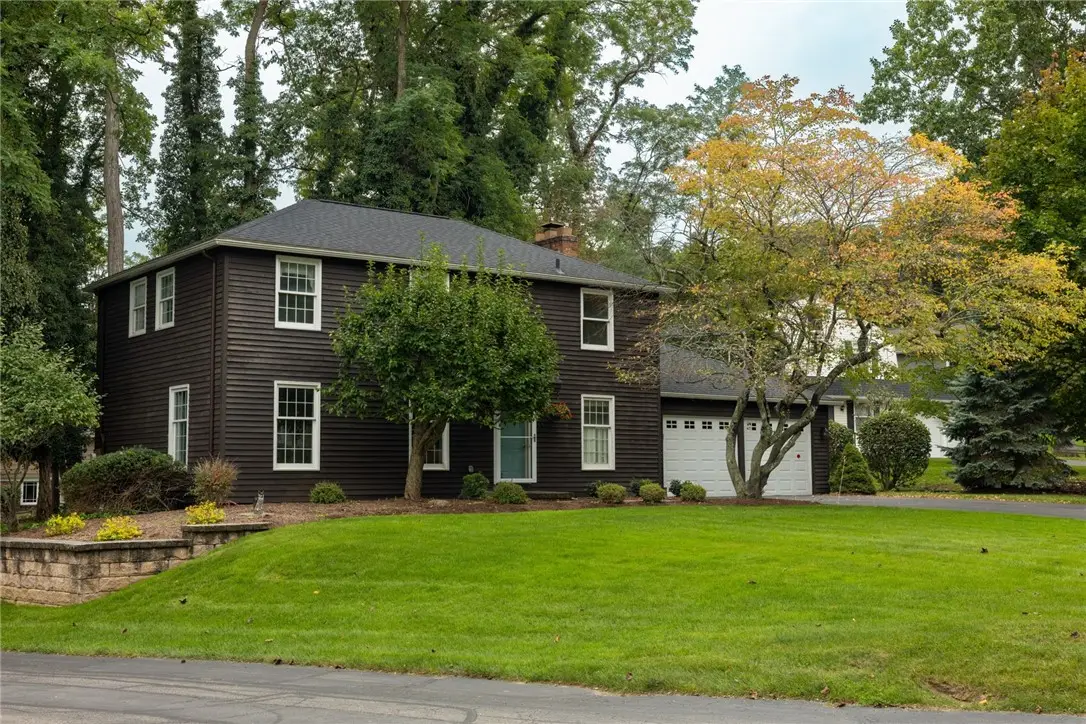 122 Selborne Chase, Fairport, NY 14450 - #1