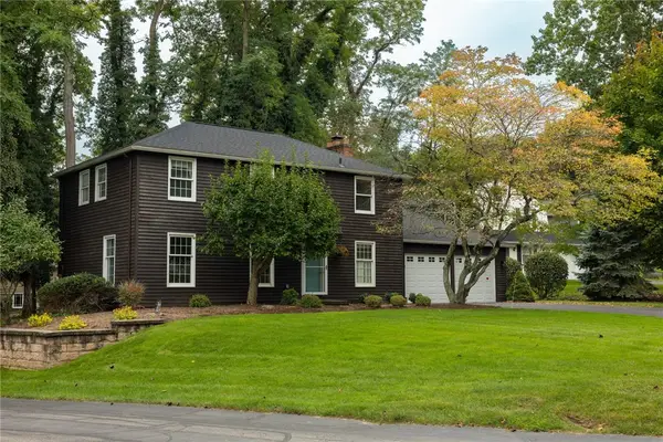 122 Selborne Chase, Fairport, NY 14450