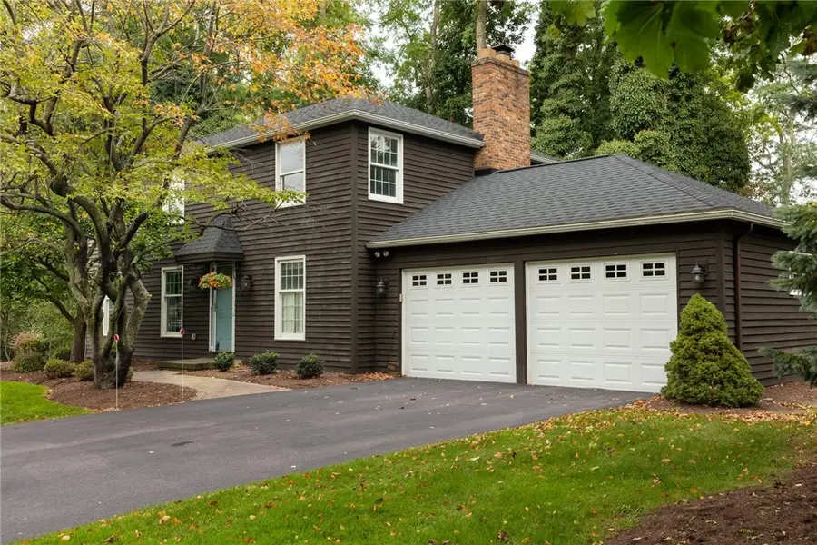 122 Selborne Chase, Fairport, NY 14450 - #2
