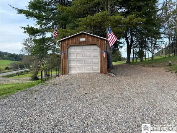 2912 Creek Rd, Portville, NY 14770