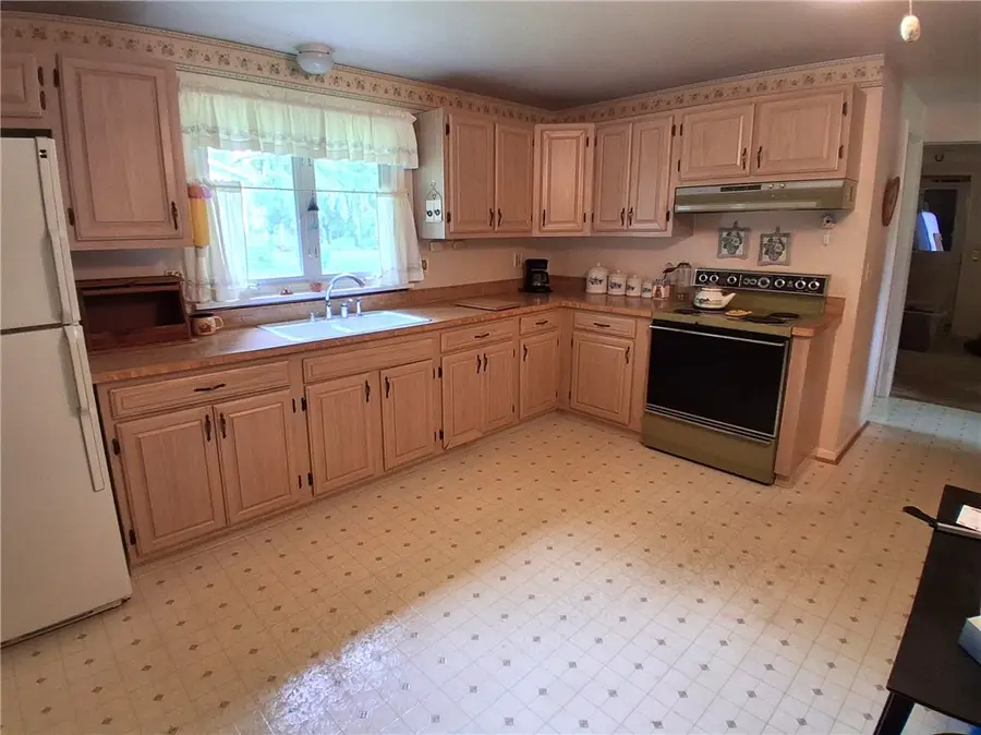 9 Hallmark Road, Rochester, NY 14625 - #2