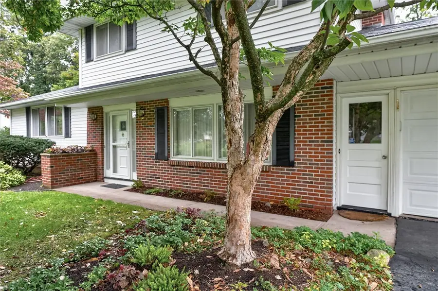 82 Kensington Court, Rochester, NY 14612 - #2