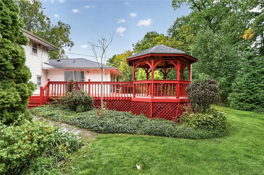 82 Kensington Court, Rochester, NY 14612 - #3