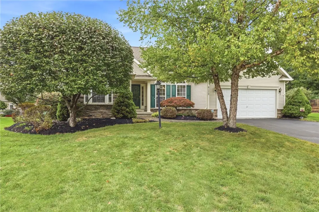 4172 Angela Way, Canandaigua, NY 14424 - #1