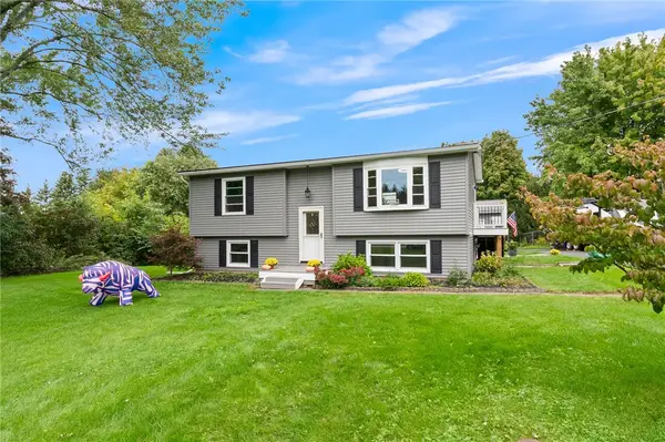 5508 Holtz Road, Farmington, NY 14425