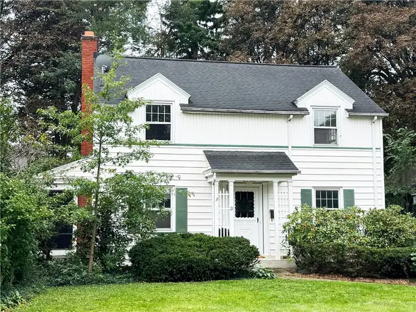 21 Charlton Road, Rochester, NY 14617