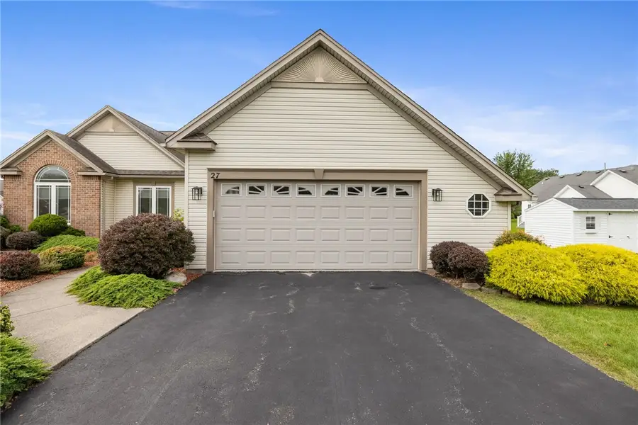 27 Lombardy Circle, Rochester, NY 14612 - #2