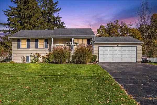 54 Oak Hill Terrace, Penfield, NY 14526