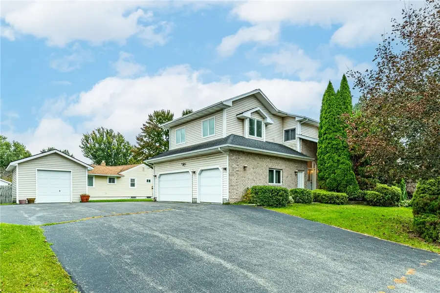 98 Whispering Winds Lane, Rochester, NY 14626 - #3