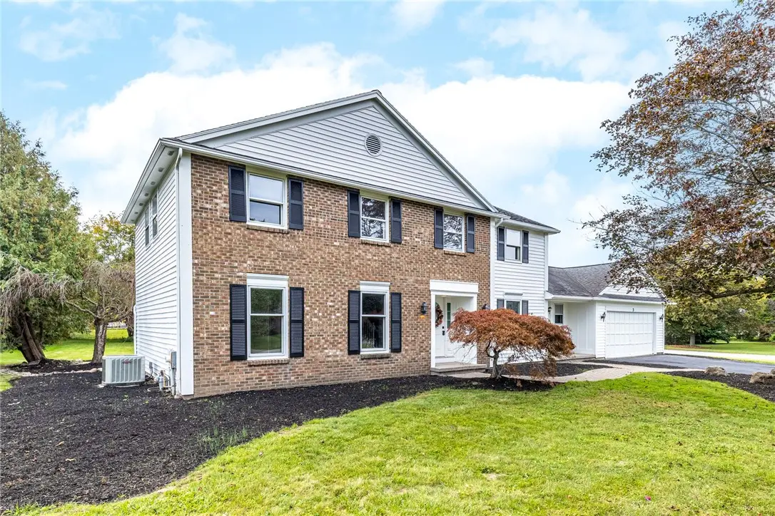 3 Hidden Mdw, Penfield, NY 14526 - #1