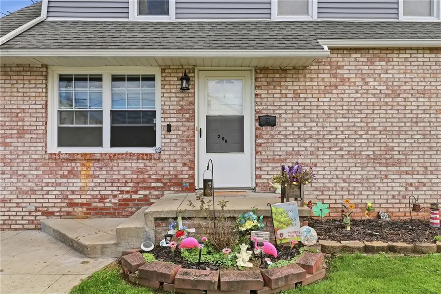 206 Myrtle Avenue, Johnson City, NY 13790 - #3