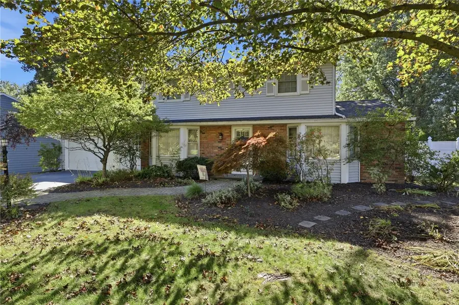 86 Squirrels Heath Road, Fairport, NY 14450 - #3