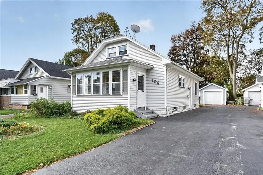 104 Castleford Road, Rochester, NY 14616 - #2