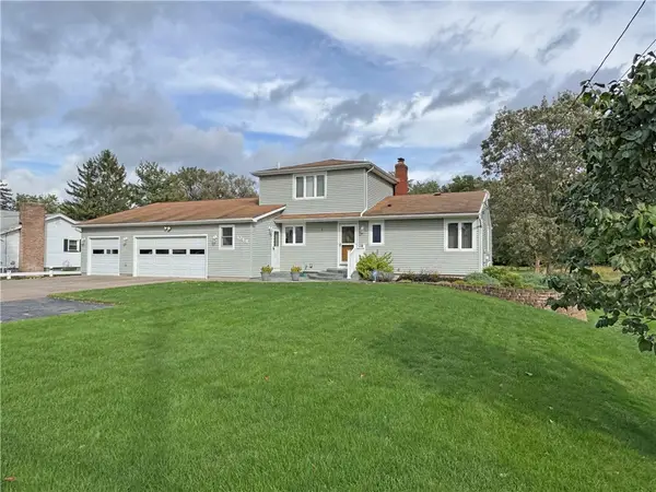 1044 N Greece Road, Rochester, NY 14626