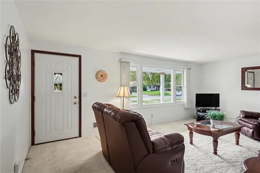 218 Rumson Rd Road, Greece, NY 14616 - #2