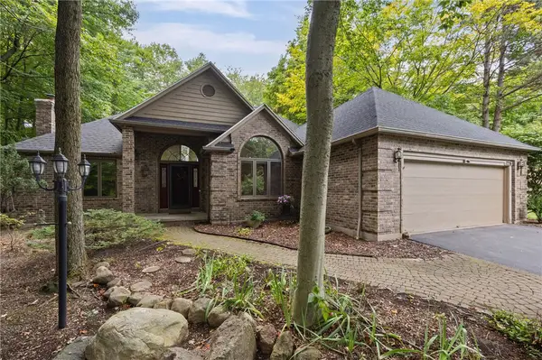 1226 Stafford Crescent, Webster, NY 14580