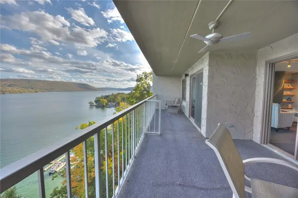 82 Cliffside Drive, Canandaigua, NY 14424