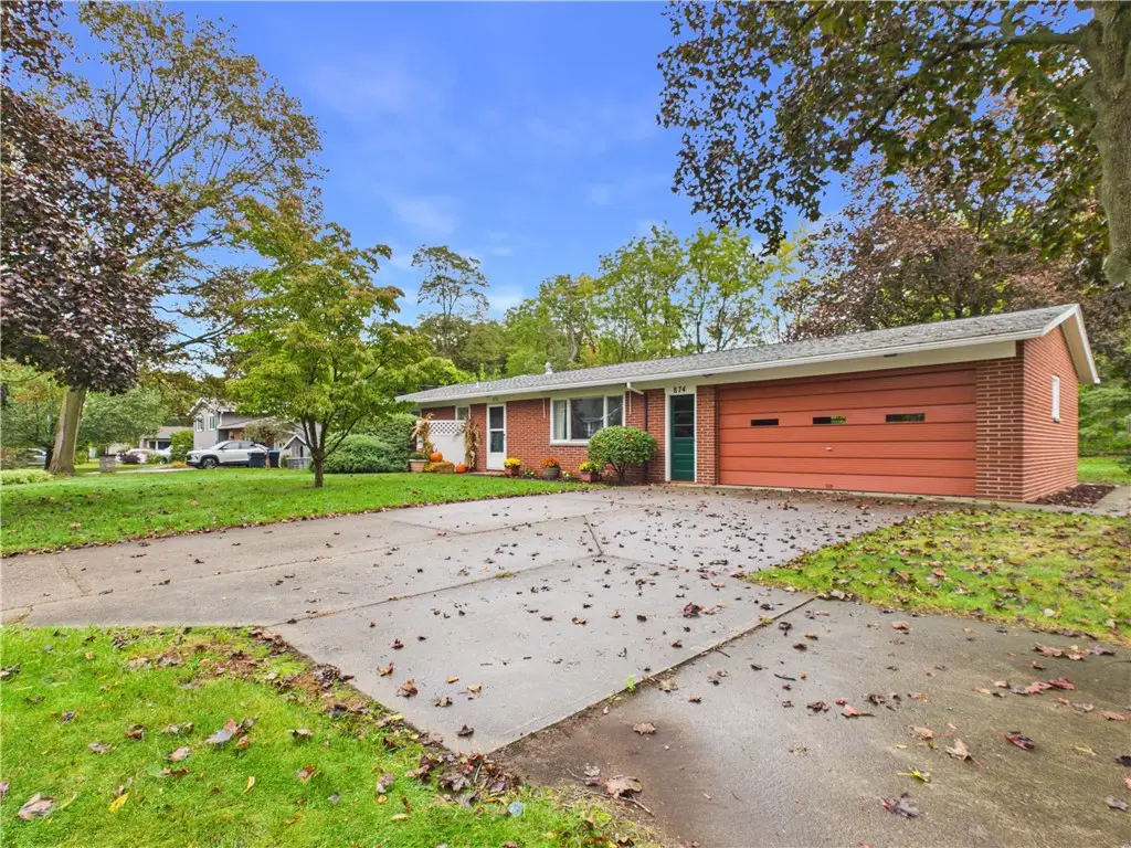 874 Dewitt Road, Webster, NY 14580 - #1