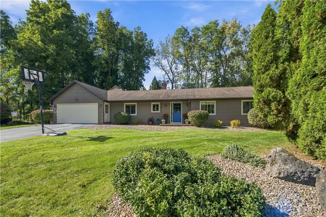 17 Tree Top Drive, Rochester, NY 14625 - #1