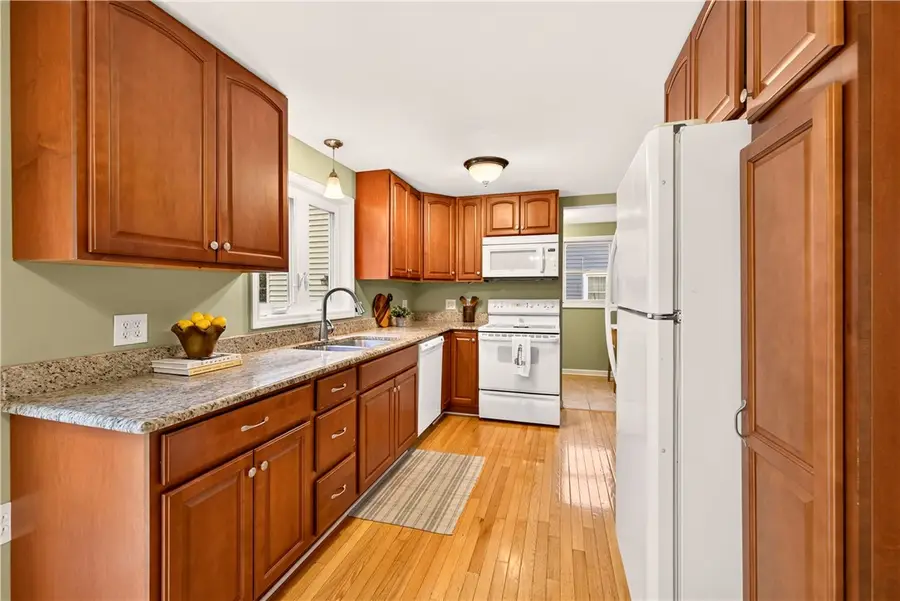 3 Barratt Place, Fairport, NY 14450 - #2