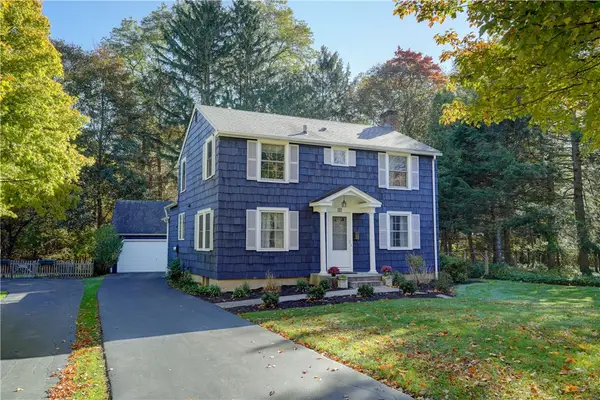 27 Lafayette Parkway, Rochester, NY 14625