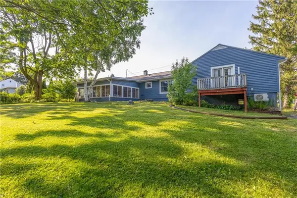 489 W North Street, Geneva, NY 14456