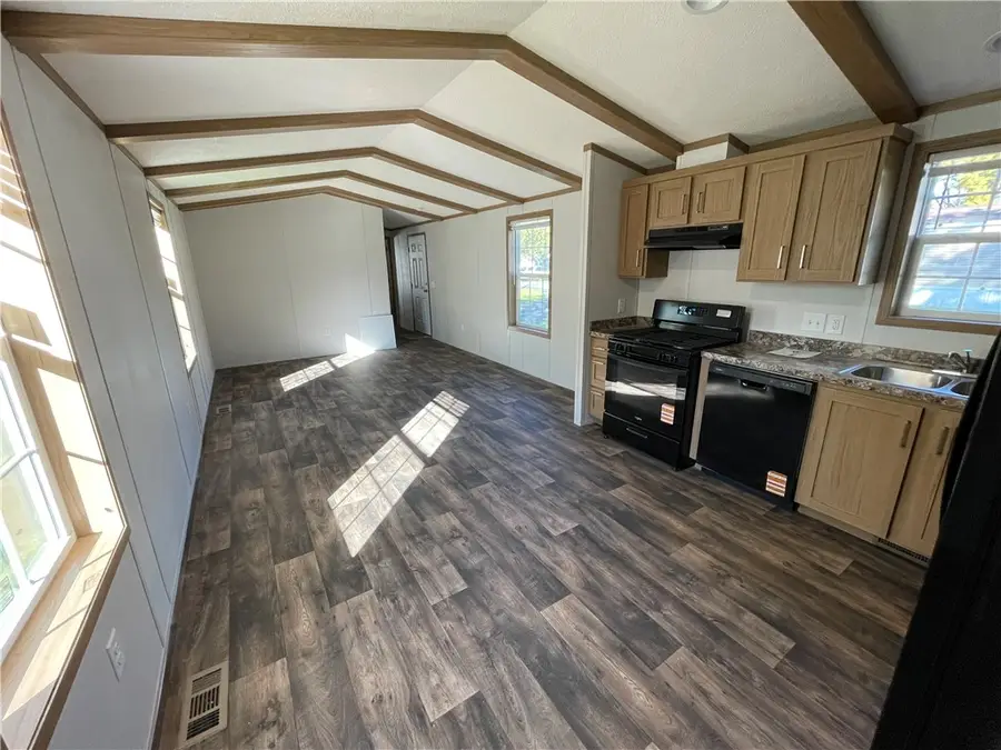 21 Karen Drive, Farmington, NY 14425 - #3