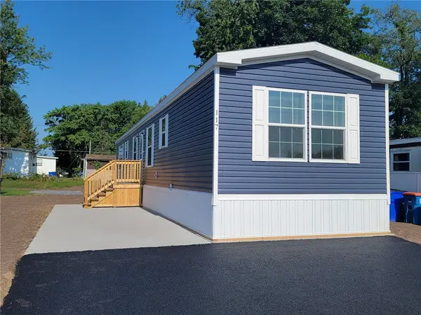 117 Oakleaf Drive, Weedsport, NY 13166