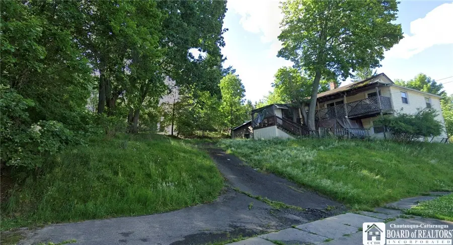 111 Tower Street, Jamestown, NY 14701 - #2