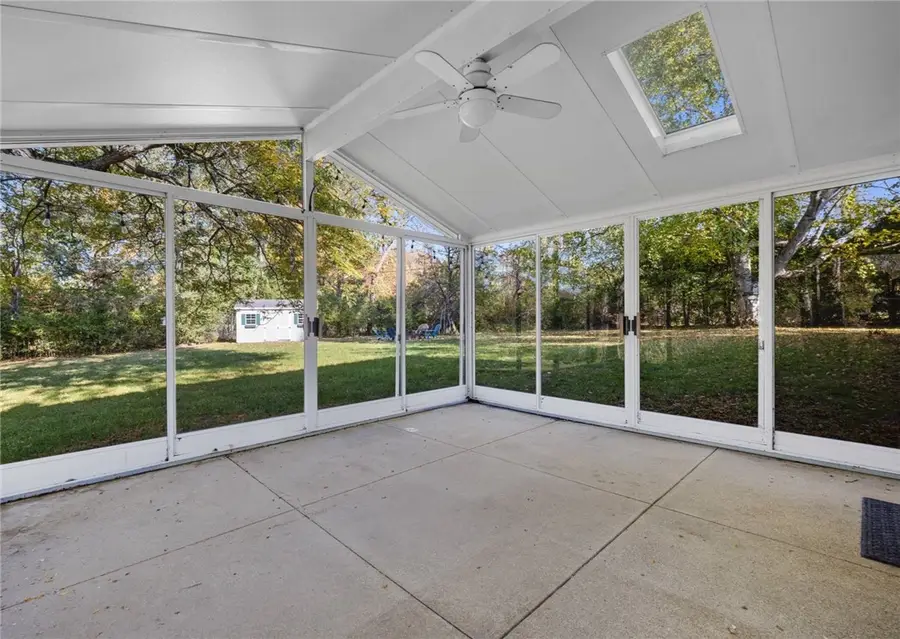 28 Candlewood Drive, Pittsford, NY 14534 - #3