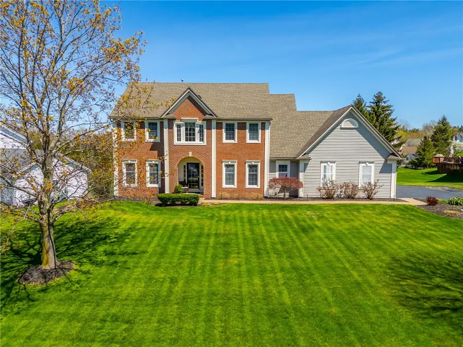 35 Wren Field Lane, Pittsford, NY 14534 - #2