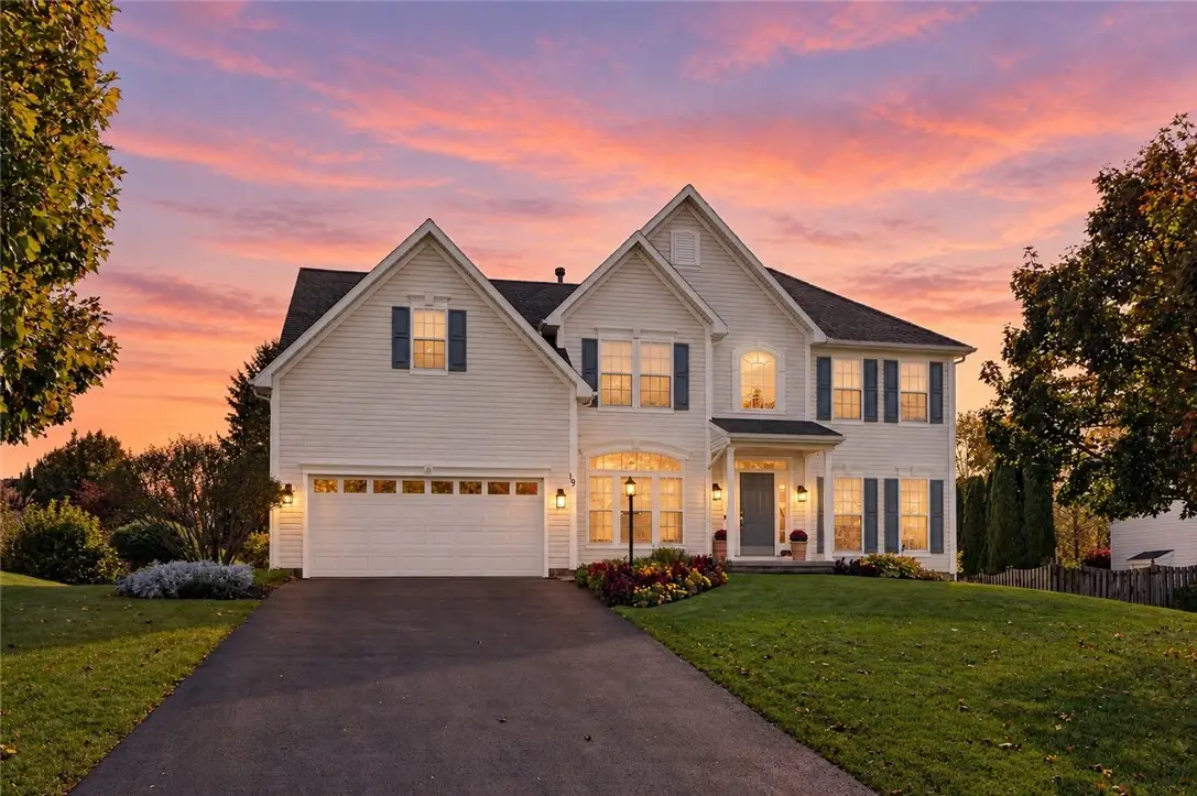 19 Dickinson Crossing, Fairport, NY 14450 - #1