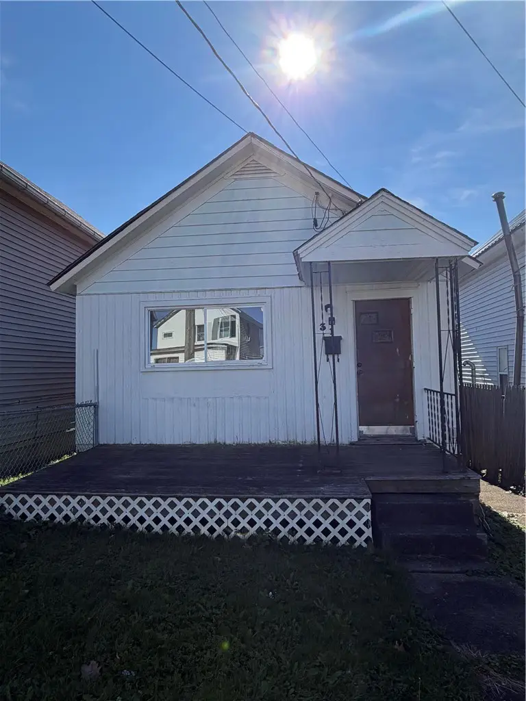 31 Avenue B Street, Bradford, PA 16701 - #1