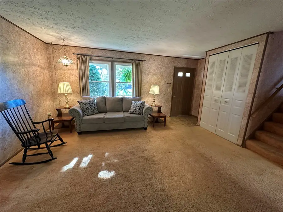 7 Matthew Circle, Rochester, NY 14624 - #2