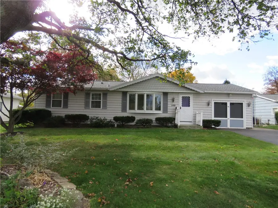 140 Barbie Dr, Rochester, NY 14626 - #2