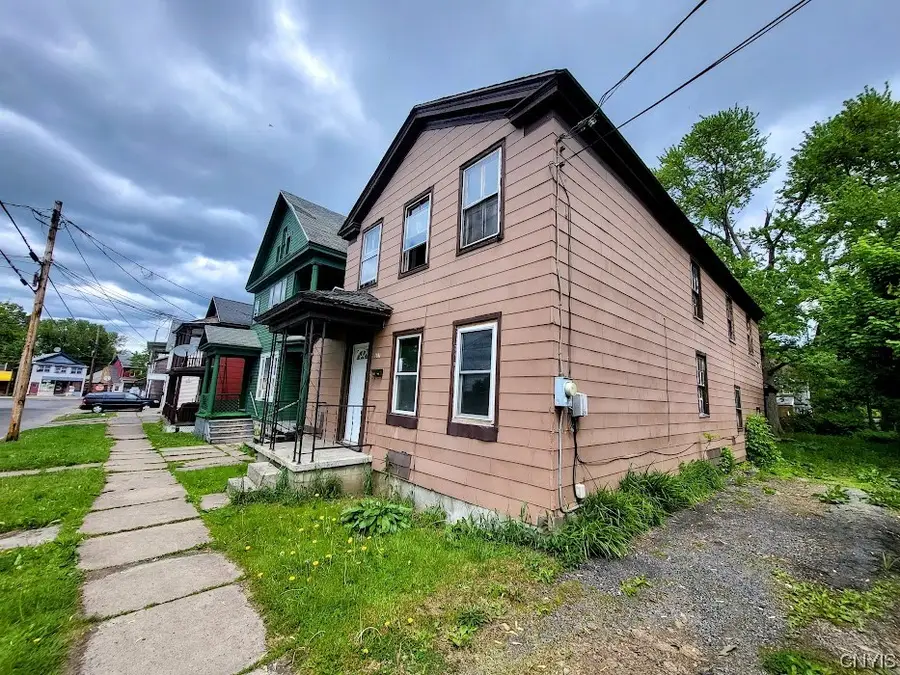 613-615 and 617 Lenox Avenue #615, Utica, NY 13502 - Image #3