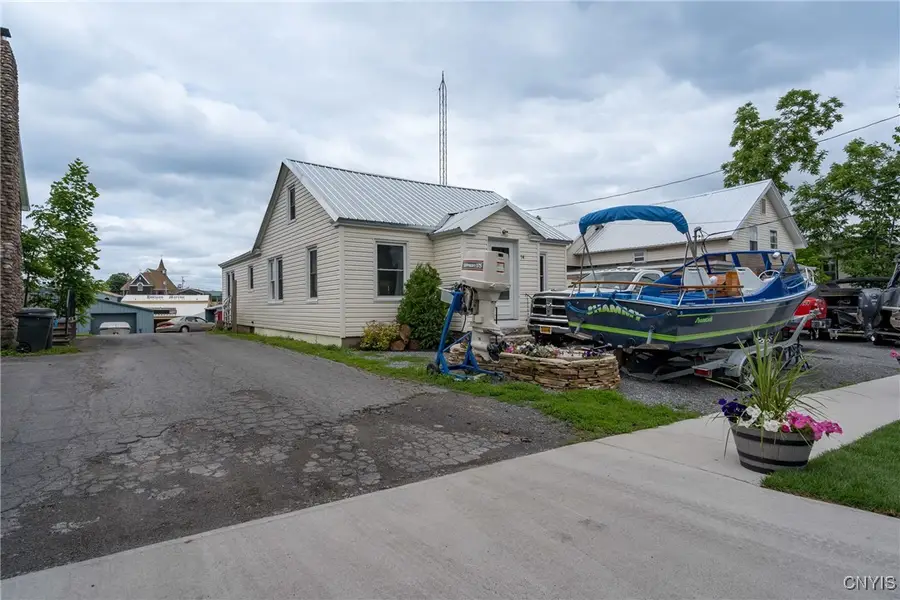 16 Bethune Street, Alexandria Bay, NY 13607 - Image #2