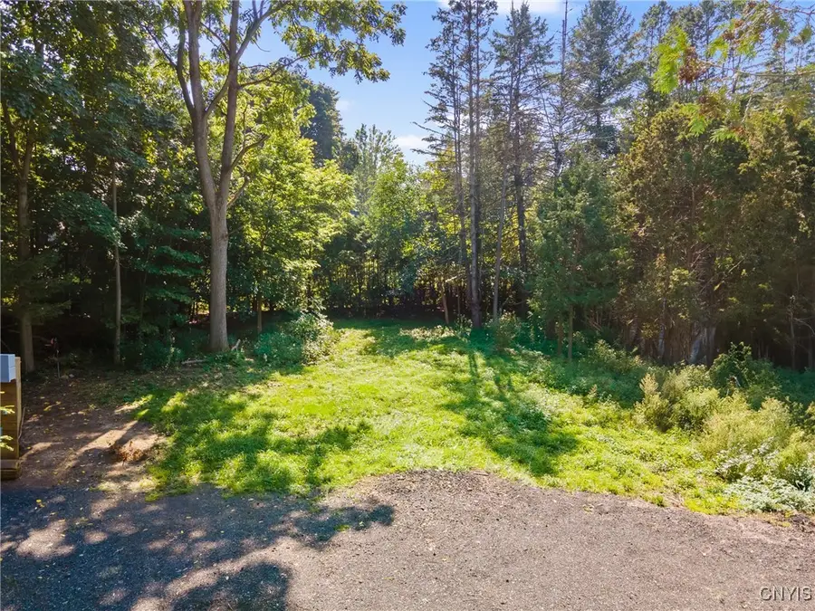 7671 Seneca Beach Drive, Baldwinsville, NY 13027 - Image #2