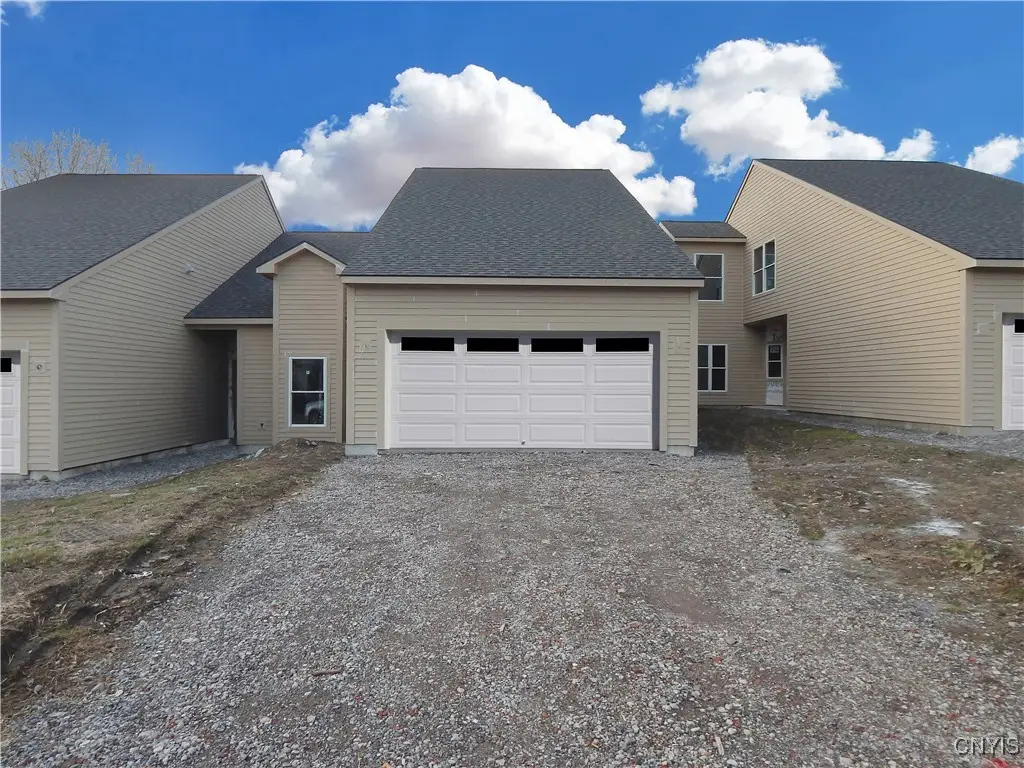 304 Bunker Hill Way, Syracuse, NY 13207 - #1