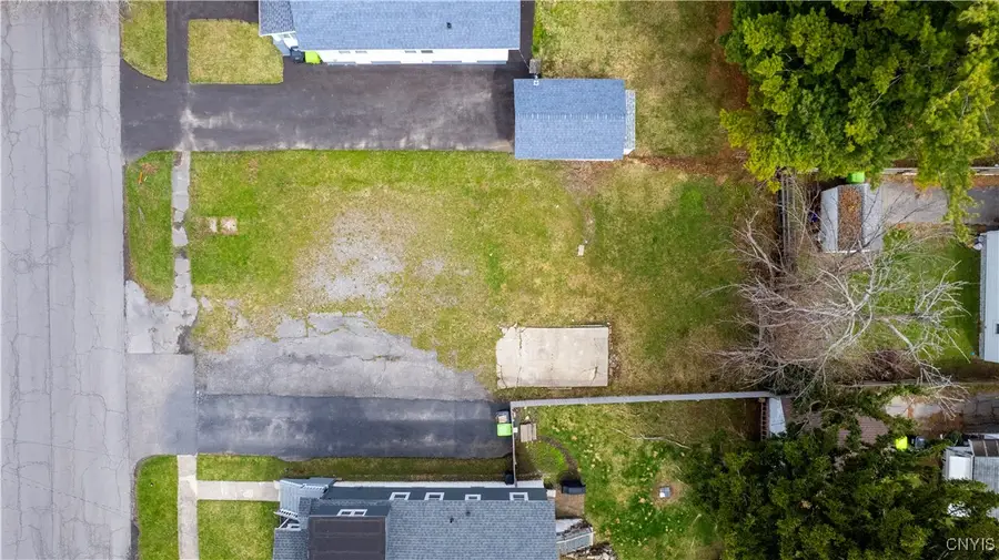 410 Kenwick Drive, Syracuse, NY 13208 - Image #3