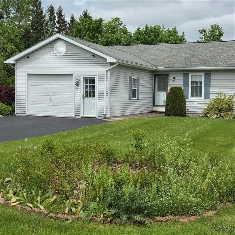 144 Hagan Circle, Oneida, NY 13421 - Image #1