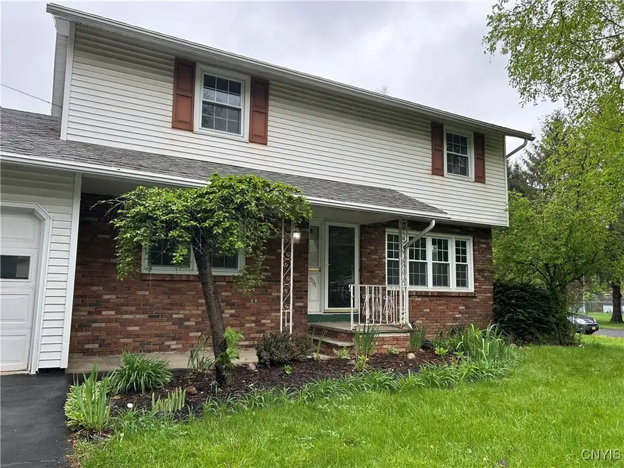 5131 Bear Road, Syracuse, NY 13212 - Image #2