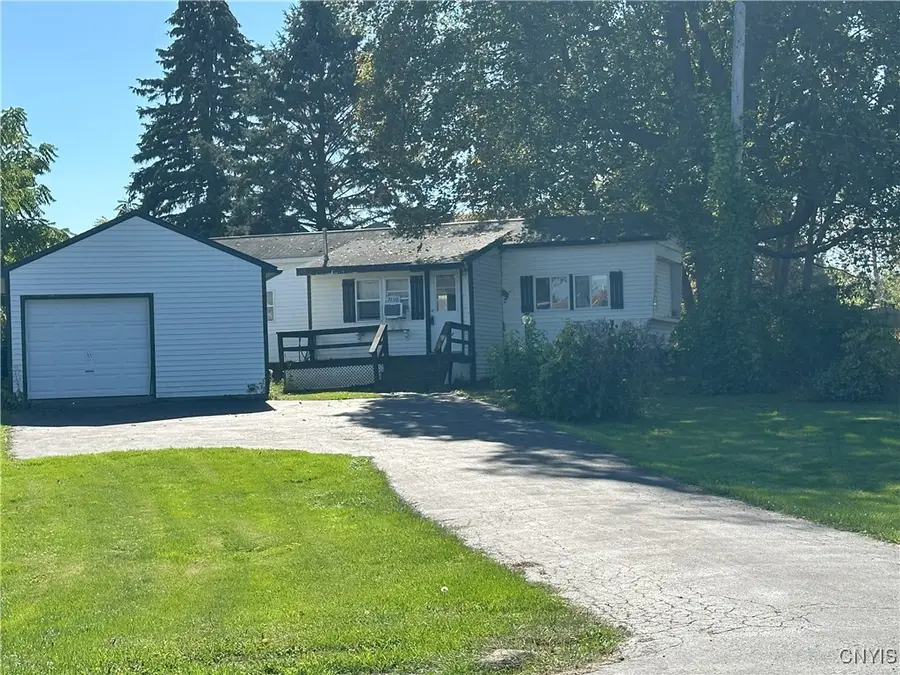 7130 Lakeshore Road, Cicero, NY 13039 - Image #2