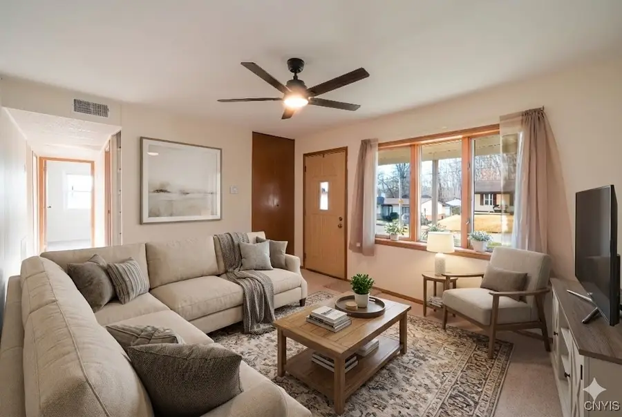 508 Deerwood Road, Utica, NY 13502 - Image #2