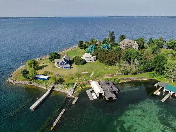 3170 Carleton Island Rd 3, Cape Vincent, NY 13618