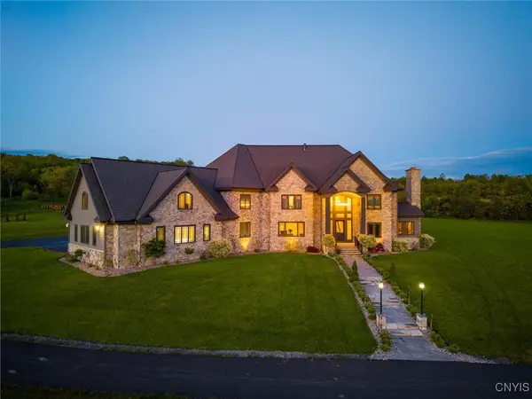 9521 Mallory Road, New Hartford, NY 13413