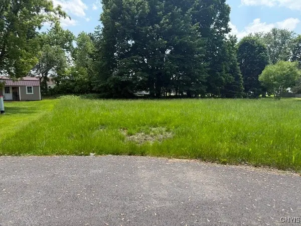 13 Carden Circle, Canastota, NY 13032