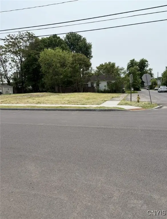 523 Marcellus Street, Syracuse, NY 13204 - Image #3